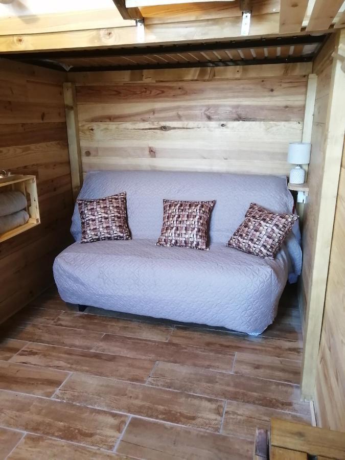 Patrice Et Chrstel Cabane En Bois Chatuzange-le-Goubet Exterior foto