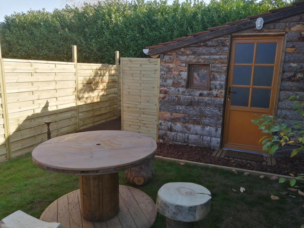 Patrice Et Chrstel Cabane En Bois Chatuzange-le-Goubet Exterior foto